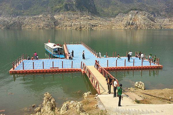 廣州中航水上設施建造有限公司 浮筒碼頭 游艇碼頭 水上浮筒