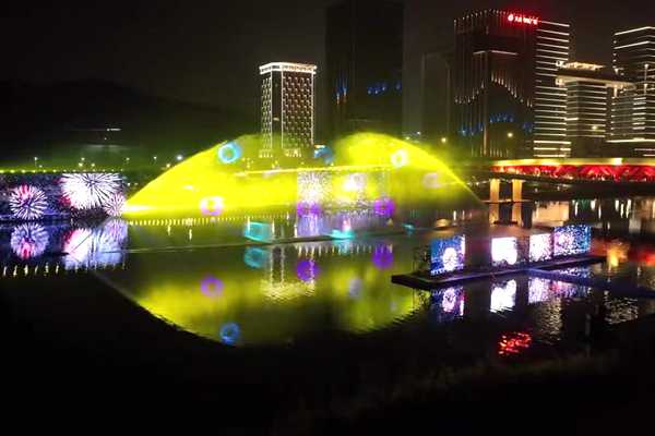 光影秀 水上浮筒 水上燈光節 水上活動
